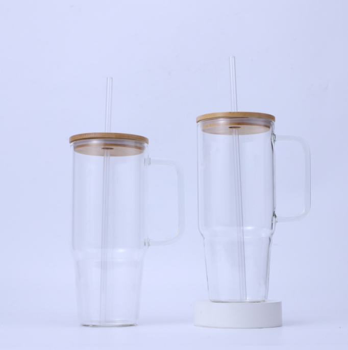 GT-031 Glass Tumbler with Straw